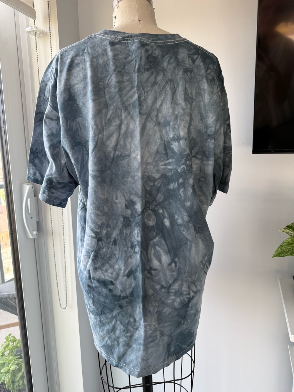 Vintage The Mountain Blue Tie-Dye Thomas Kinkade Graphic Tee - Picture 2 of 6